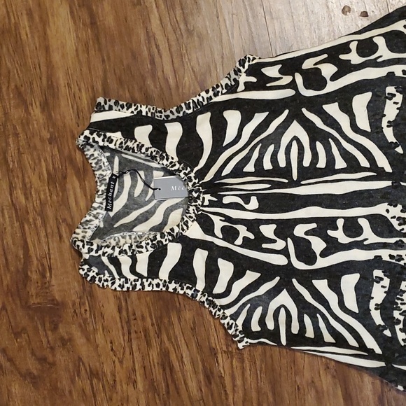 MECHANT sz M cool graphic print ruffled edge swing tank top ART TO WEAR NWT - Picture 3 of 6